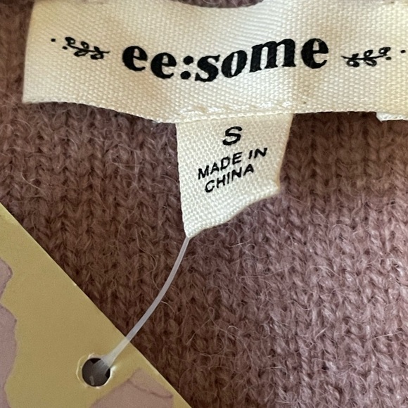 NWT eesome kit dress with Pom detail - Picture 6 of 8